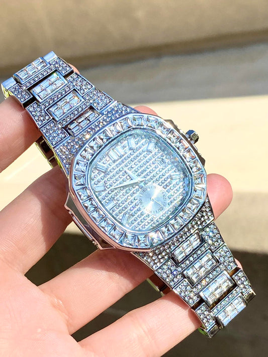 Luxury iced-out silver square watch with pavé dial and baguette bezel – platinum urban fashion
